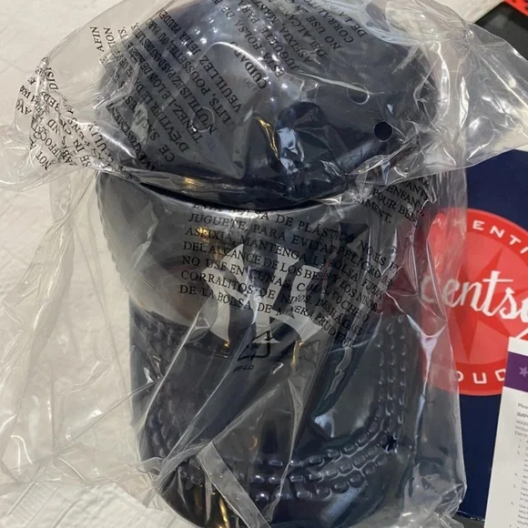 New York Yankees Scentsy Warmer - Picture 3 of 5